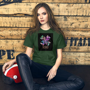 Women's Graphic Short-Sleeve T-Shirt / XOXO